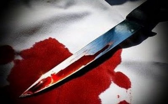 Άντρας επιτέθηκε με μαχαίρι σε αστυνομικούς φωνάζοντας «Αλλάχ ου ακμπάρ»